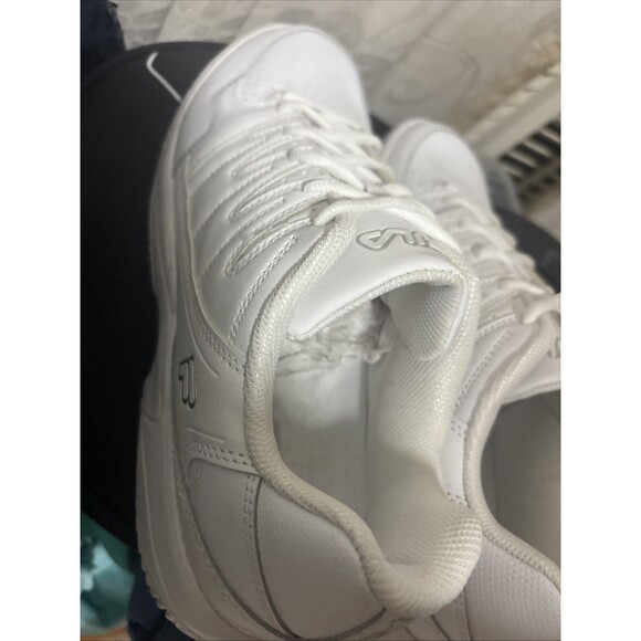 New Men's Fila Summerlin Tennis White Silver Size 10 1/2. Brand New No Box - Picture 4 of 6
